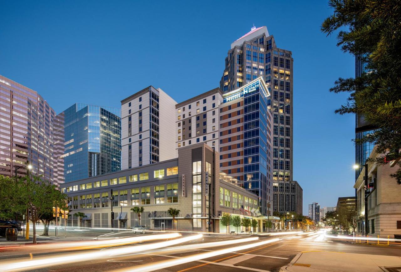 Hyatt Place Tampa Downtown Exterior photo