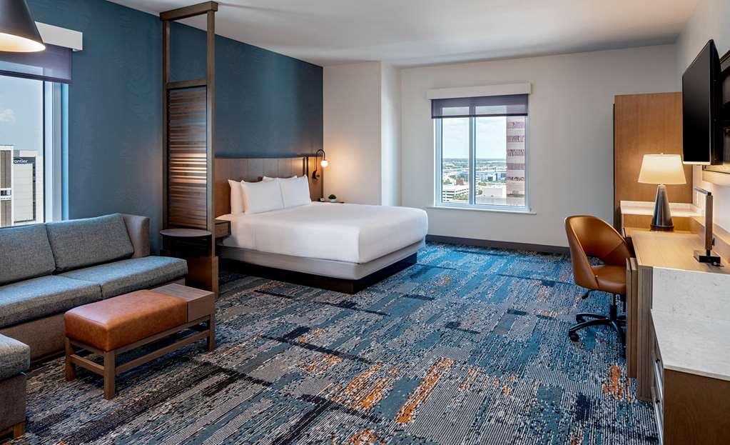 Hyatt Place Tampa Downtown Room photo